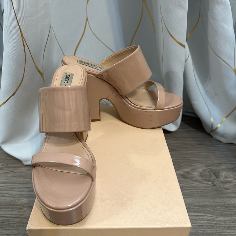 Steve Madden Platform Sandals S7